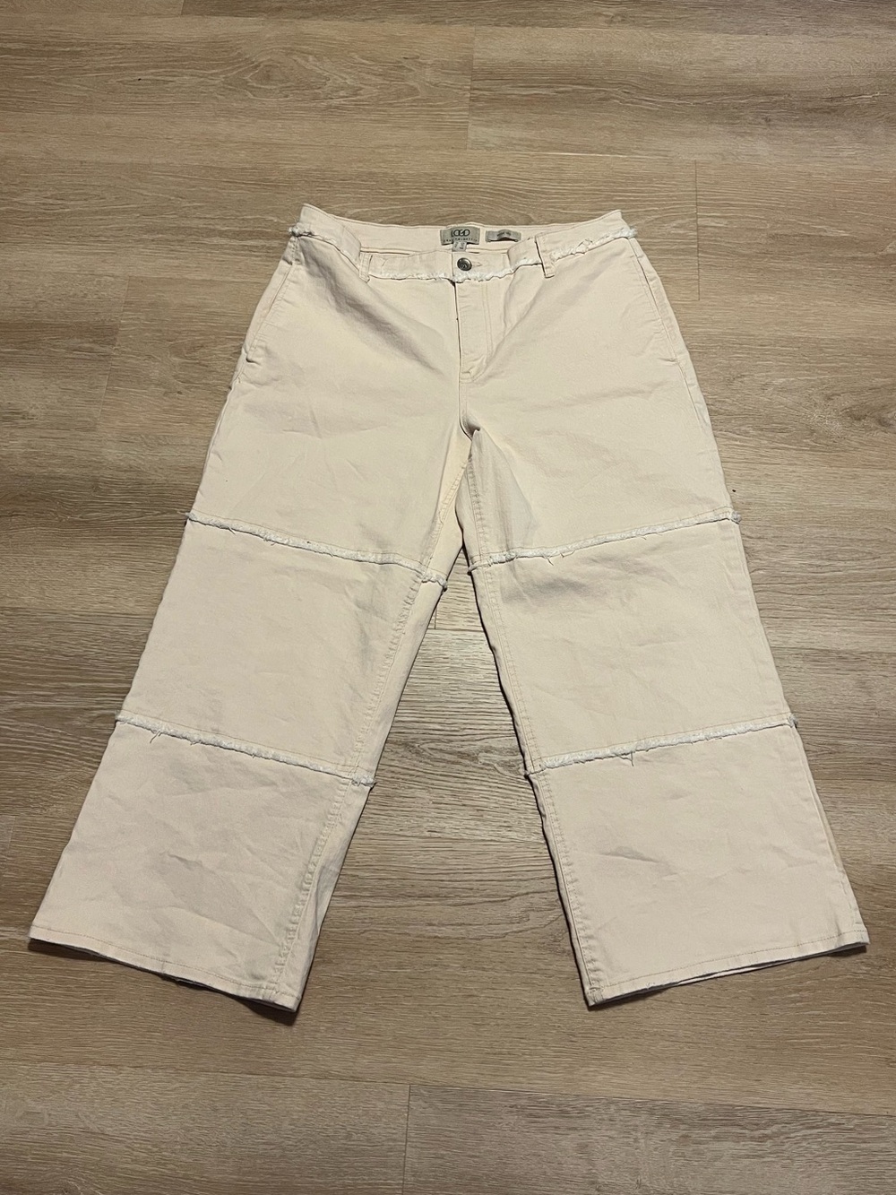 LOGO by Lori Goldstein Wide Leg Crooped Jeans with Frayed Edges, Tapioca Sz 12P